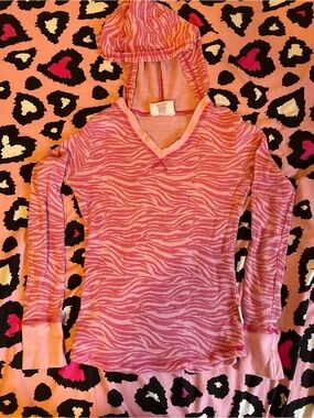 Mambo' Pink Hooded Long-Sleeve Top - Pink Zebra Print